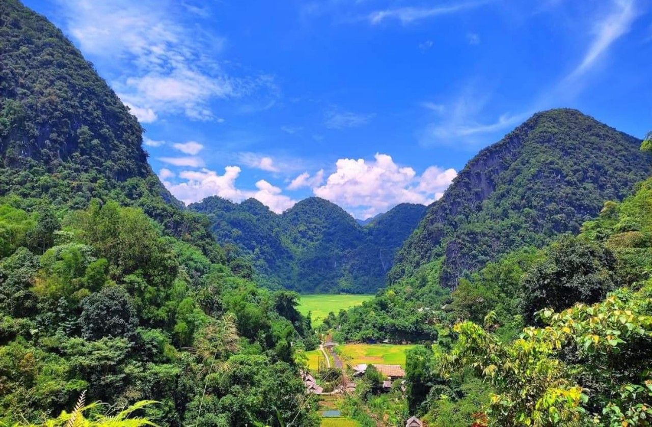 Ban Kho Mưong jpg