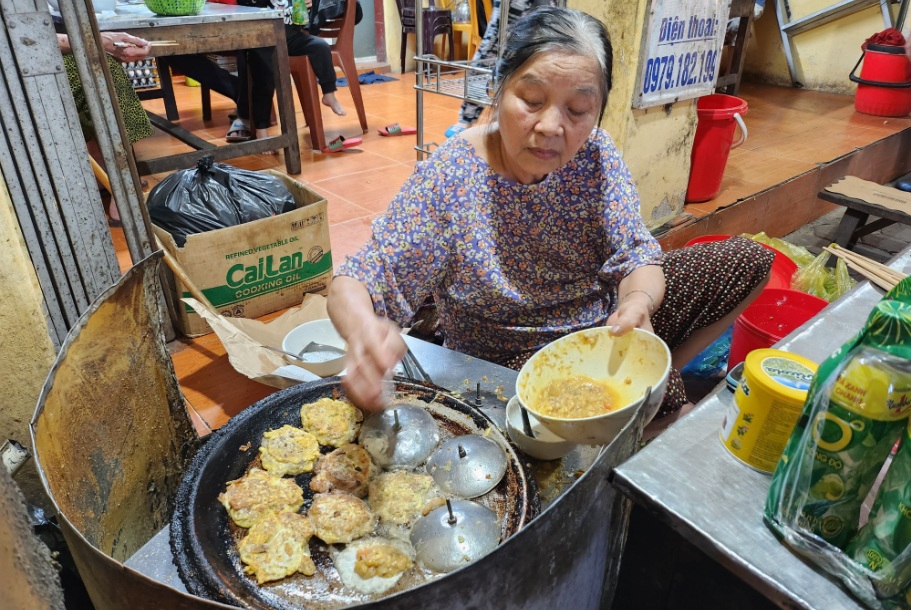 Ẩm thực đường phố xứ Thanh những ngày đầu đông – ấm lòng từ những món dân dã